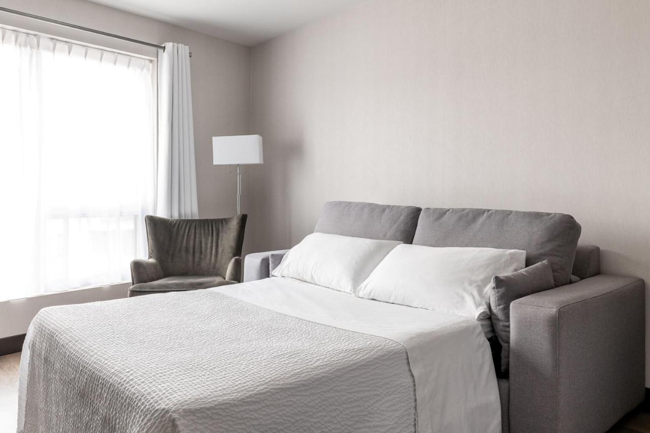 Four Points by Sheraton Lévis Convention Centre Esterno foto