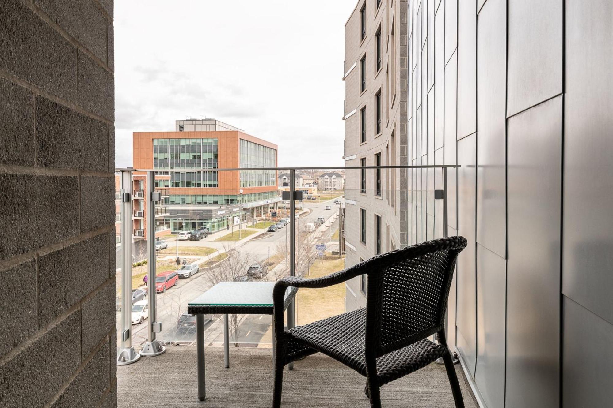 Four Points by Sheraton Lévis Convention Centre Esterno foto