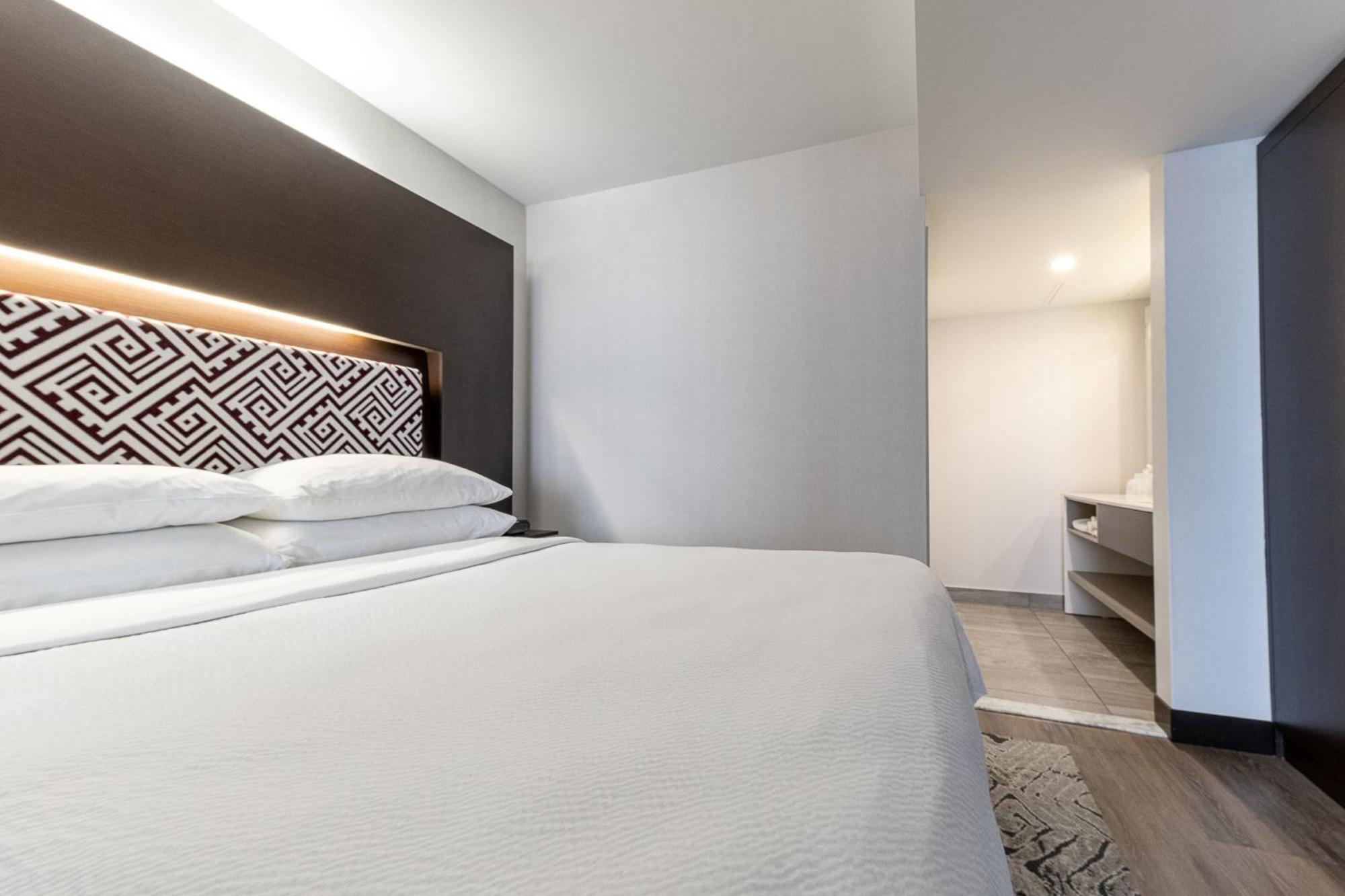 Four Points by Sheraton Lévis Convention Centre Esterno foto
