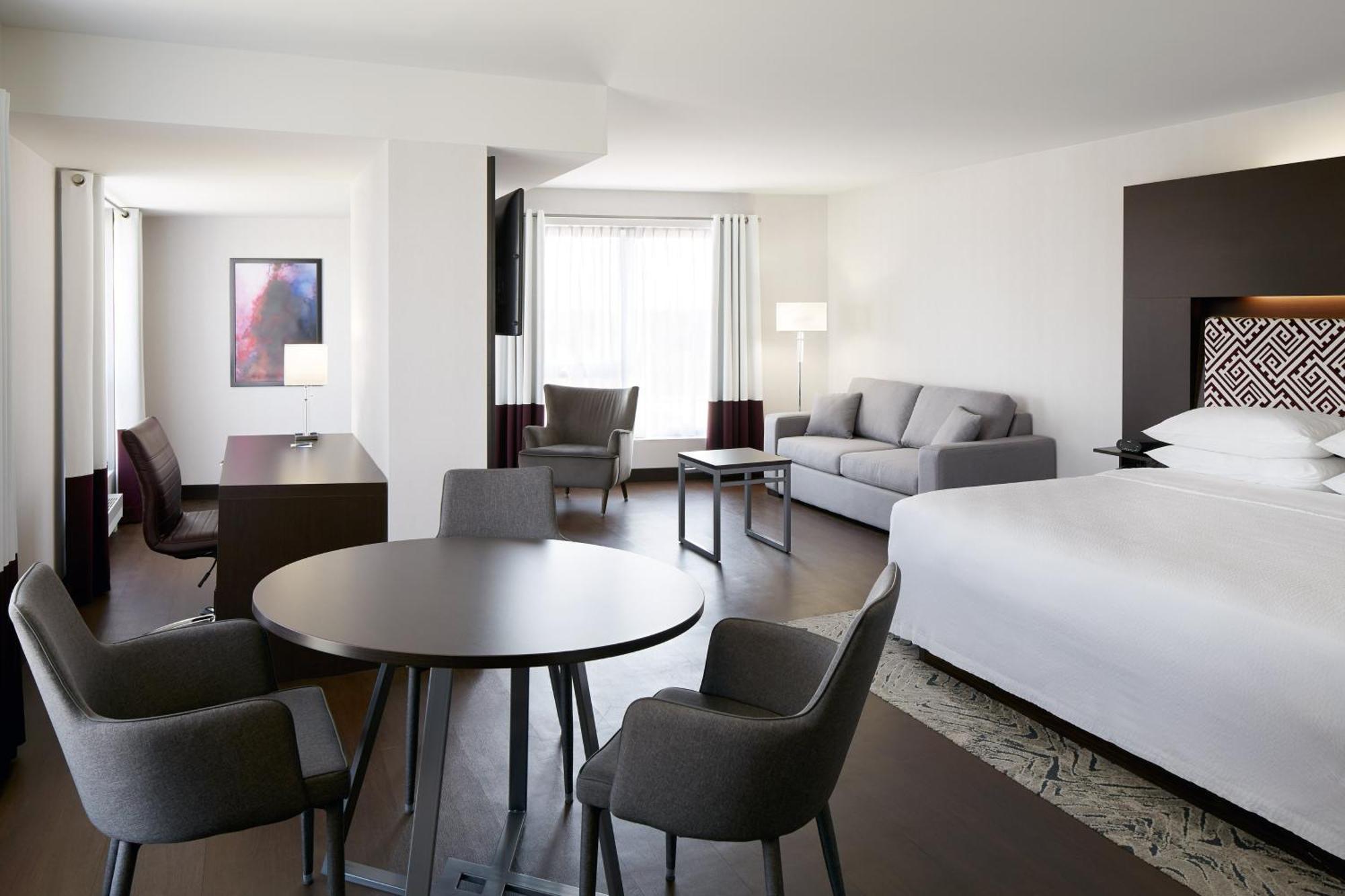 Four Points by Sheraton Lévis Convention Centre Esterno foto