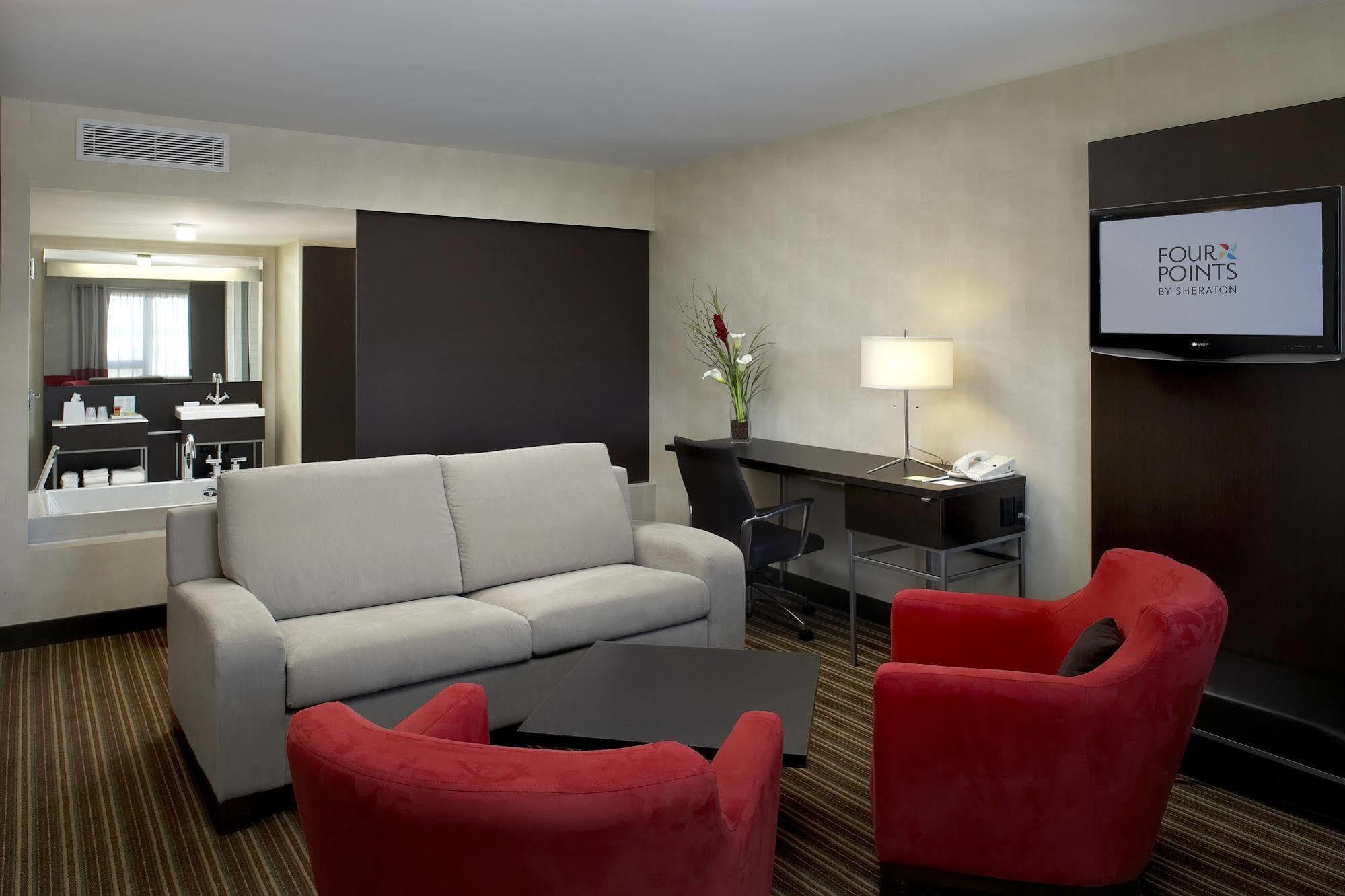 Four Points by Sheraton Lévis Convention Centre Esterno foto