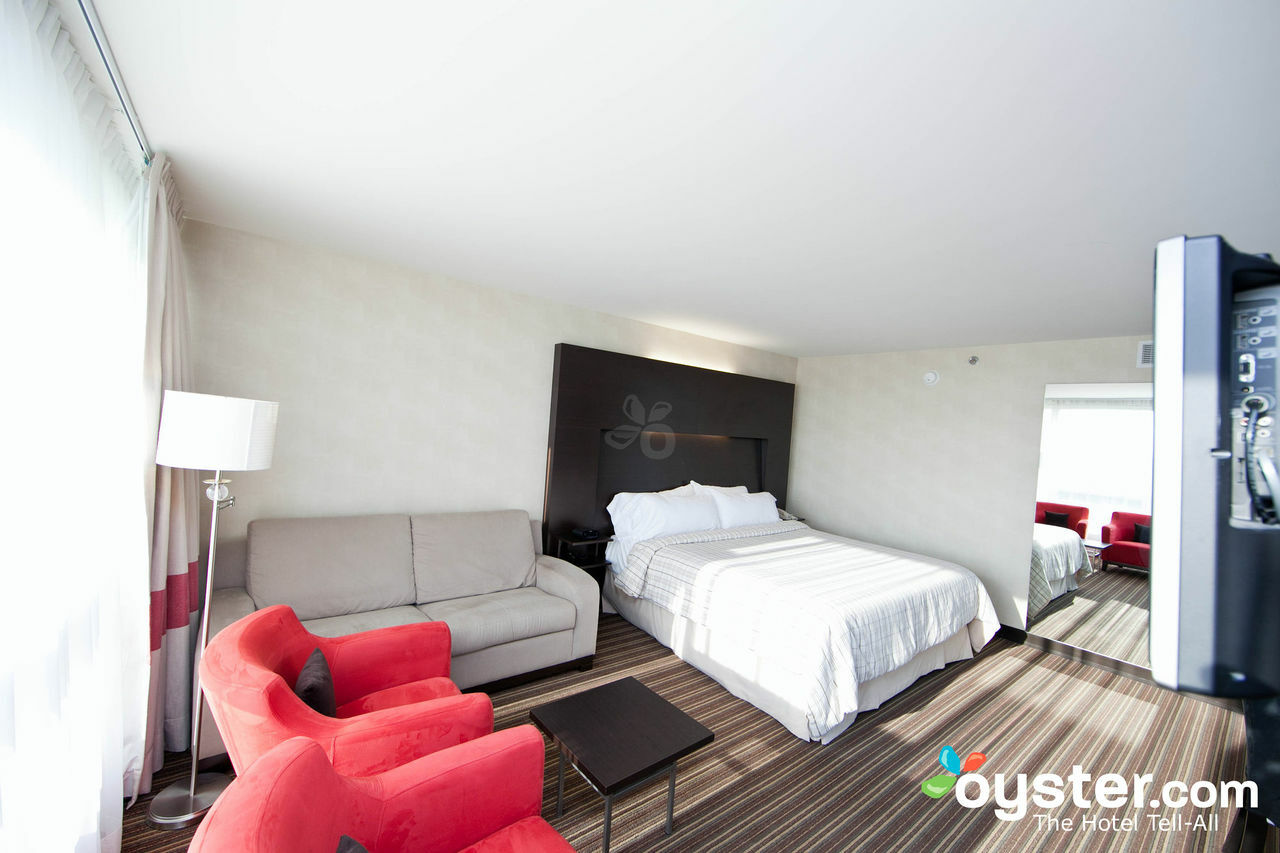 Four Points by Sheraton Lévis Convention Centre Esterno foto